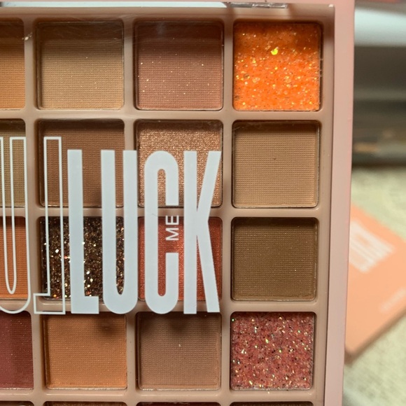 GEAIMEI Peach Gift Box with Luck Design - Picture 4 of 6